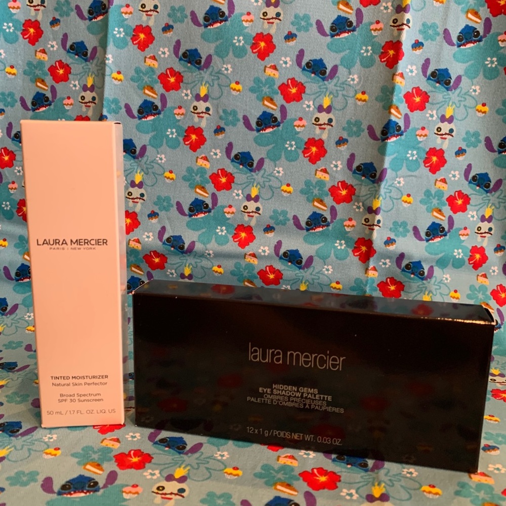 ****SOLD NIB! LAURA MERCIER BEAUTY